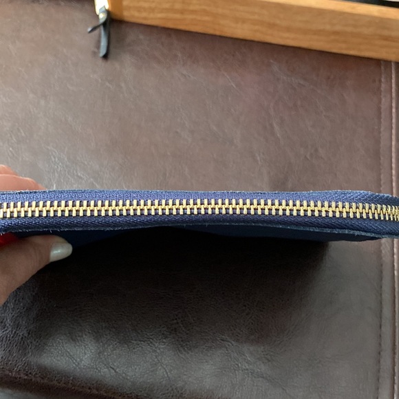 Brand New Mark & Graham initialed Cosmetic Case - Initial “KSL” - Picture 3 of 5